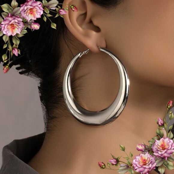 Minimalist silver color Hoop Earrings - Picture 1 of 12